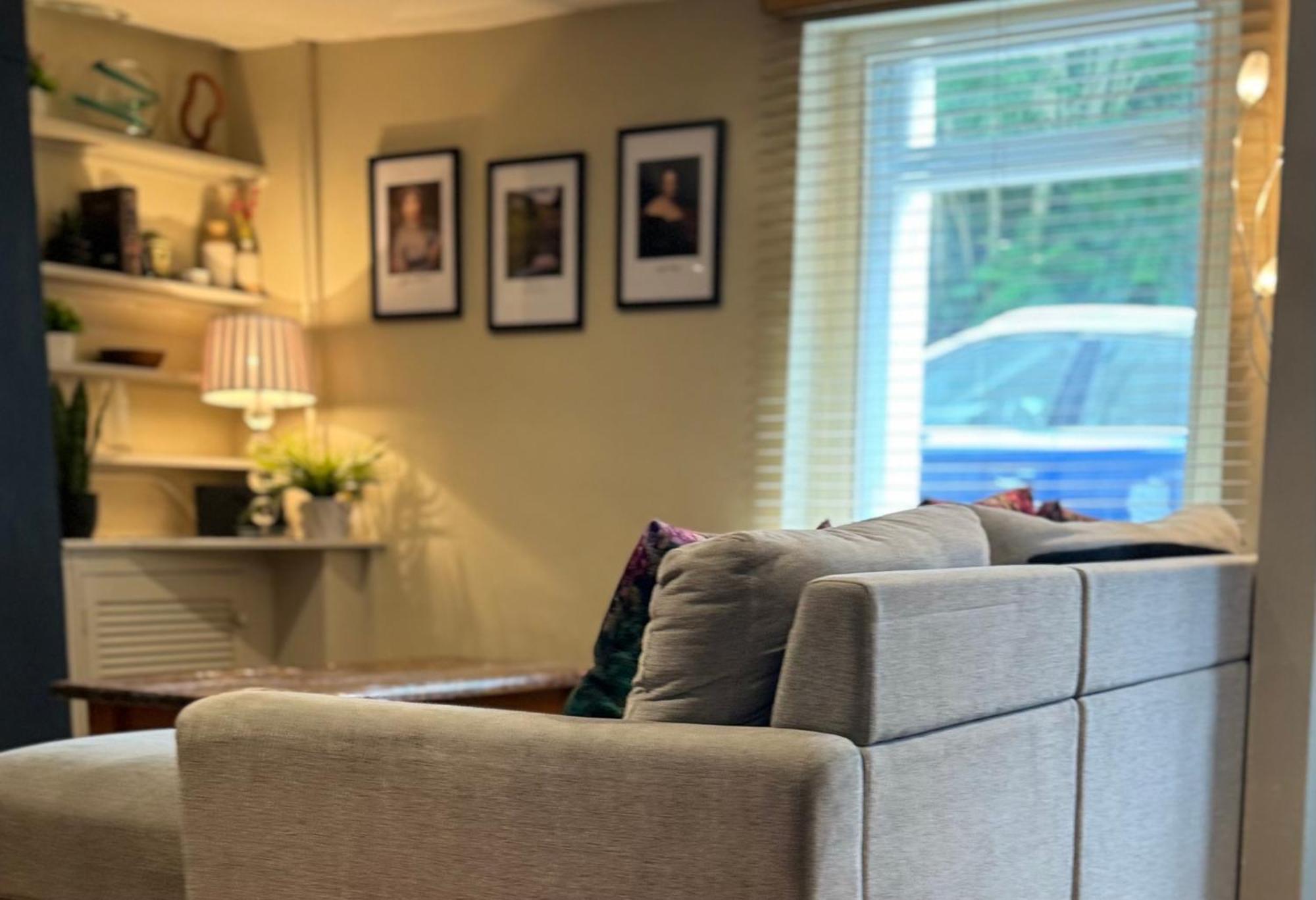 Beautiful Townhouse Next To Royal Victoria Park And Botanical Gardens Within Easy Walking Distance To Bath City Centre Luaran gambar